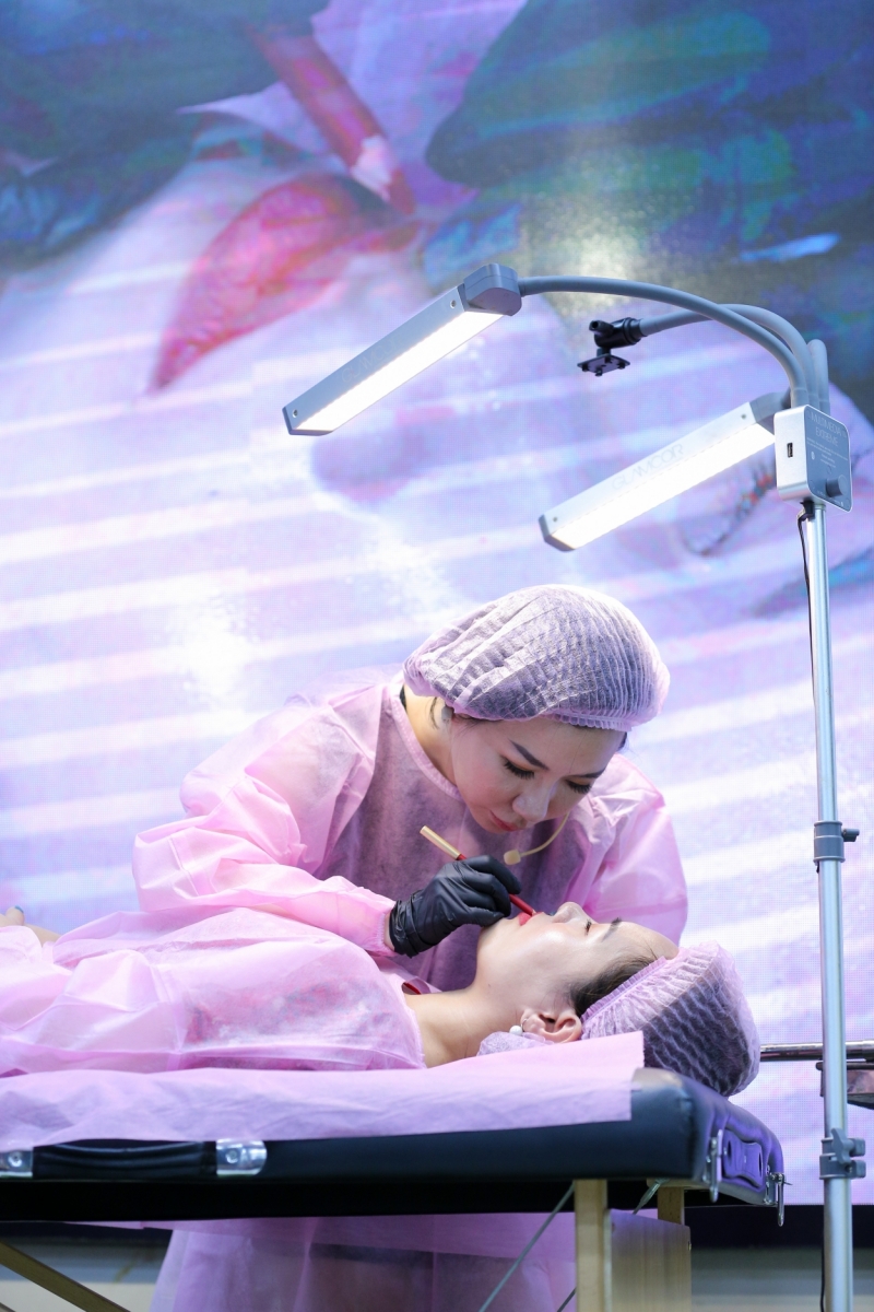 Master Phương Nhi - người truyền lửa cho các nghệ nhân phun xăm