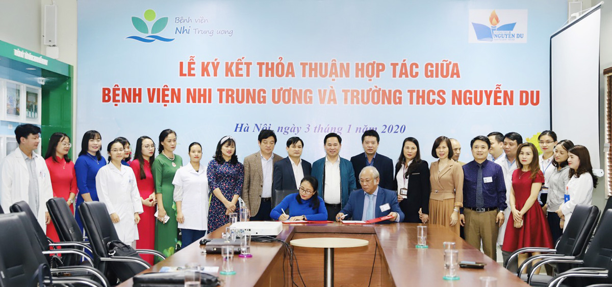 Trường THCS Nguyễn Du ký kết thỏa thuận hợp tác với Bệnh viện Nhi Trung ương