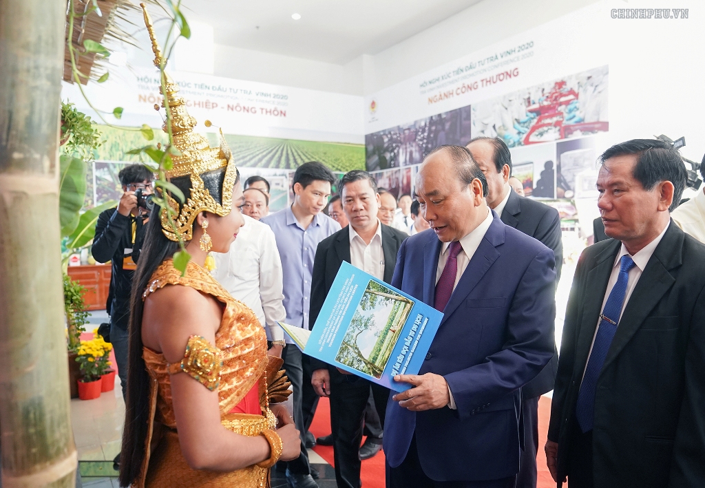 Thủ tướng dự Hội nghị xúc tiến đầu tư tỉnh Trà Vinh