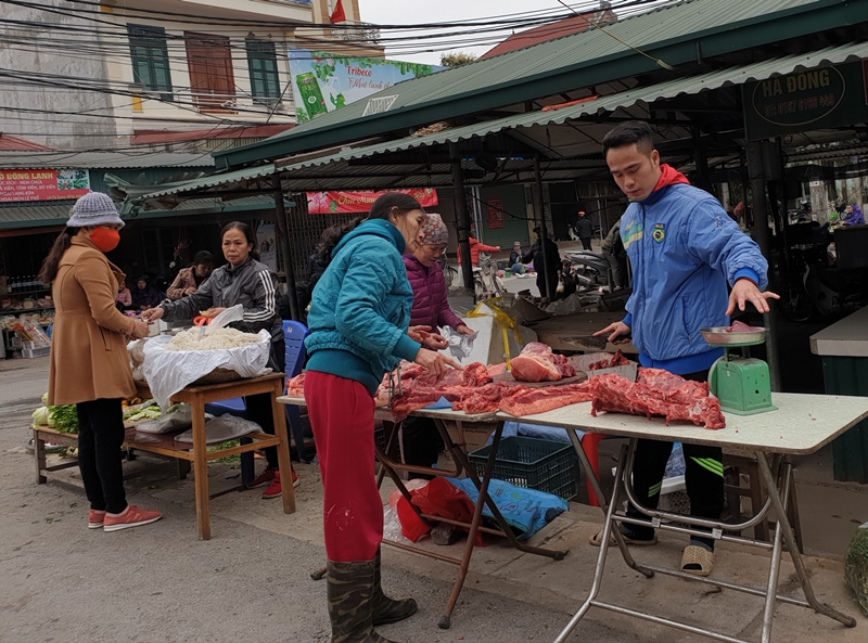 Công nhân trẻ bộn bề sau Tết