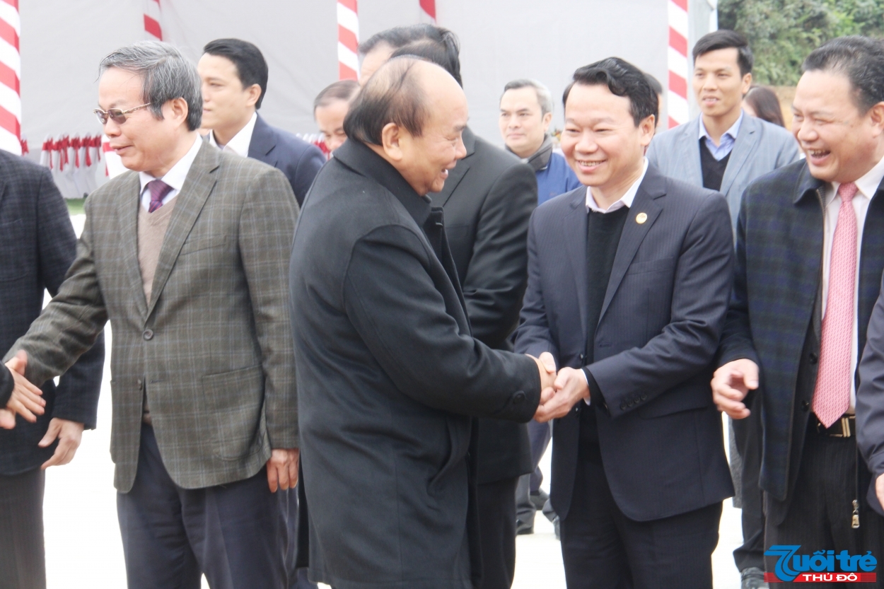 Chủ tịch UBND tỉnh Yên Bái Đỗ Đức Duy tiếp đón Thủ tướng Nguyễn Xuân Phúc tại Lễ phát động