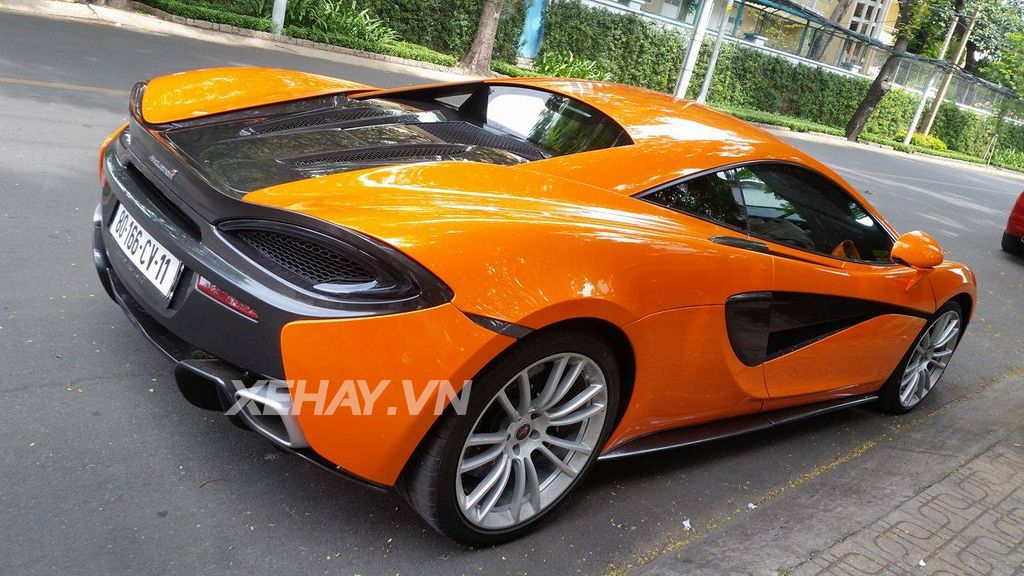 McLaren 570S vàng cam rực rỡ 