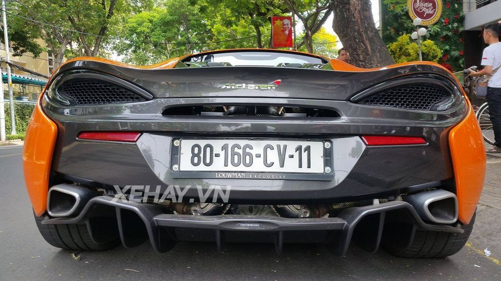 McLaren 570S vàng cam rực rỡ 
