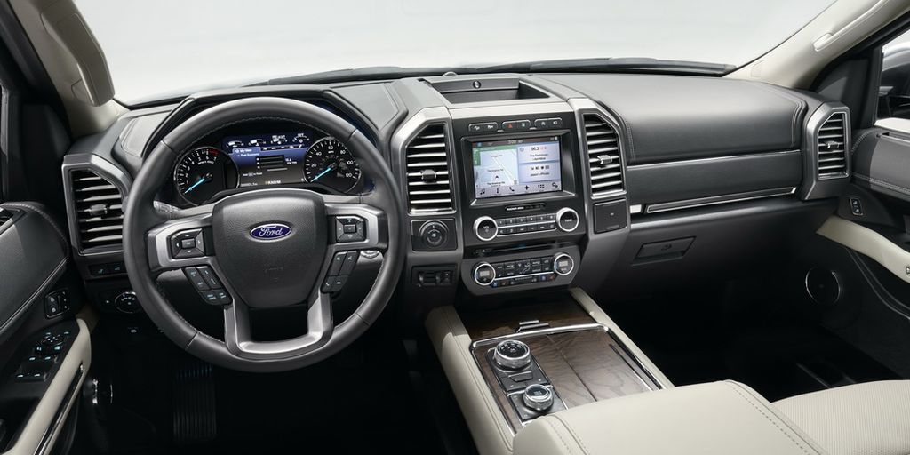 Ford Expedition 2018 thực sự là một cuộc cách mạng so với phiên bản cũ