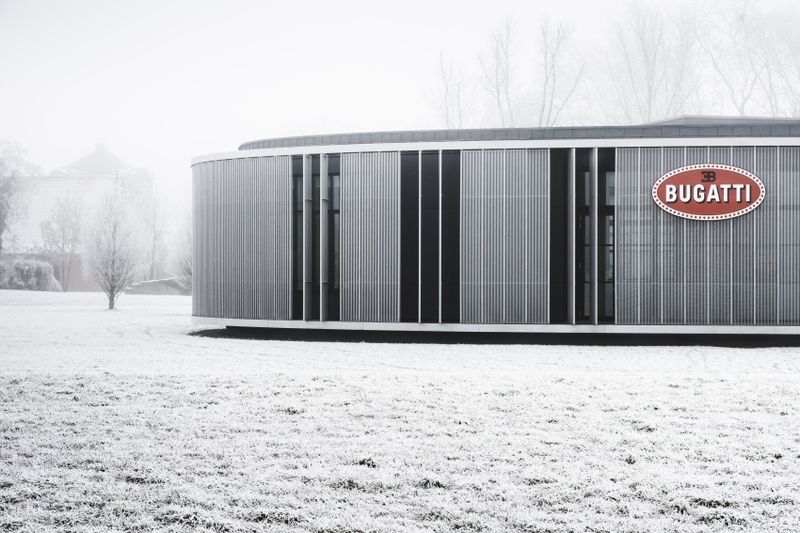 Siêu xe hàng hiếm Bugatti Chiron được tạo ra như thế nào?