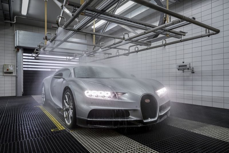 Siêu xe hàng hiếm Bugatti Chiron được tạo ra như thế nào?