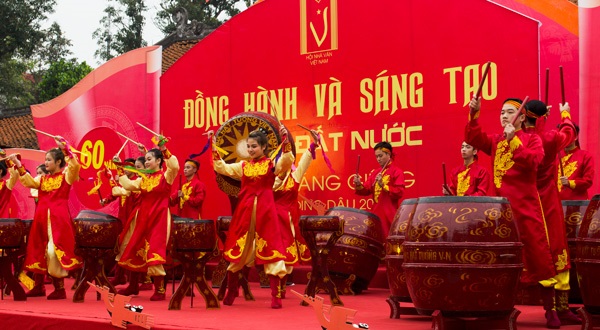 Ngày thơ Việt Nam lần thứ 15: Nhiều nét mới của ngày hội thơ ca