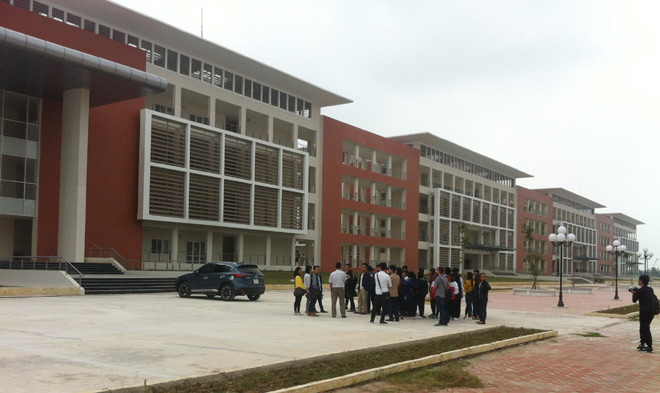 Hơn 600 sinh viên Đại học Thủy lợi học tập tại cơ sở mới