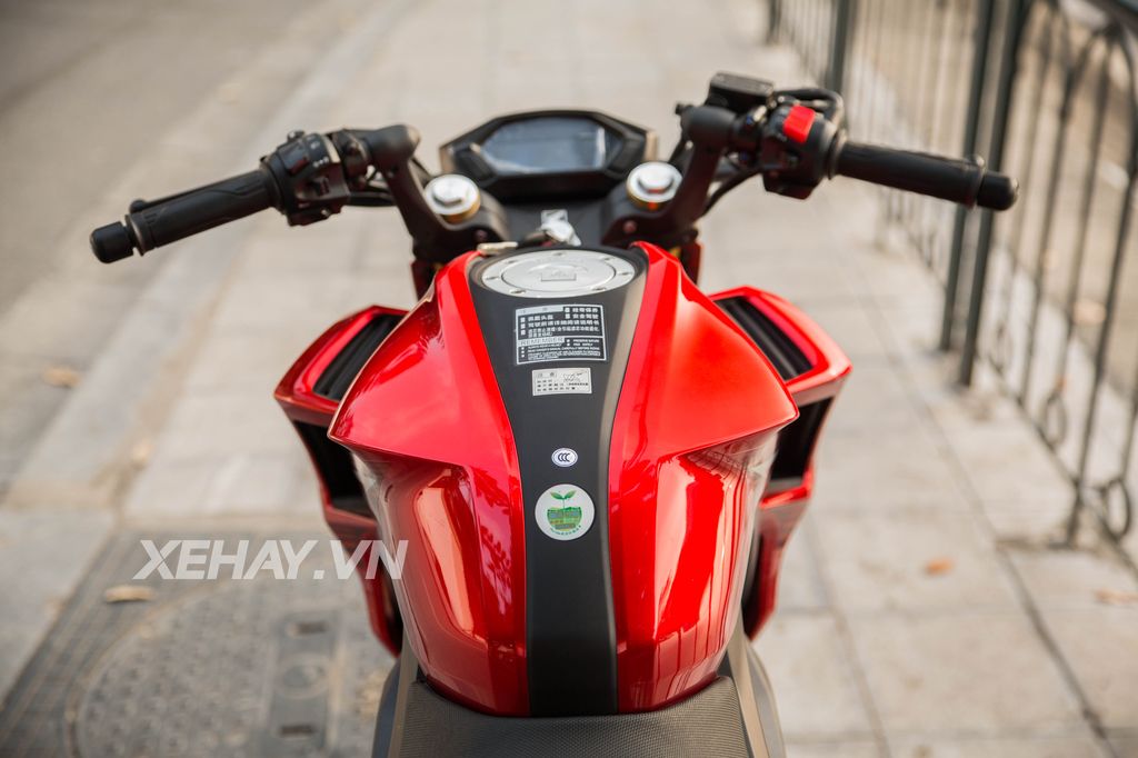 Chi tiết Honda CBF190R 