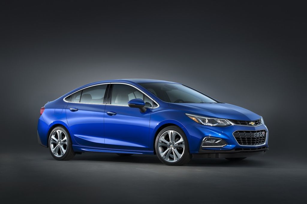 Chevrolet Cruze diesel sedan 2017 gây ấn tượng với mức tiêu thụ nhiên liệu khá thấp