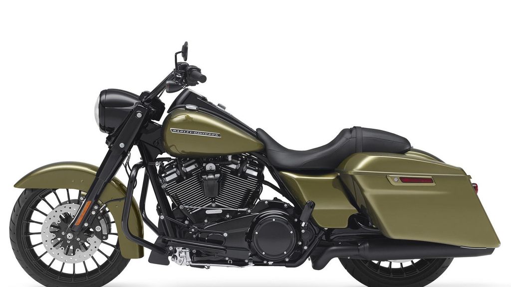 Harley-Davidson Road King Special 2017 - phong cách mới, động cơ mới
