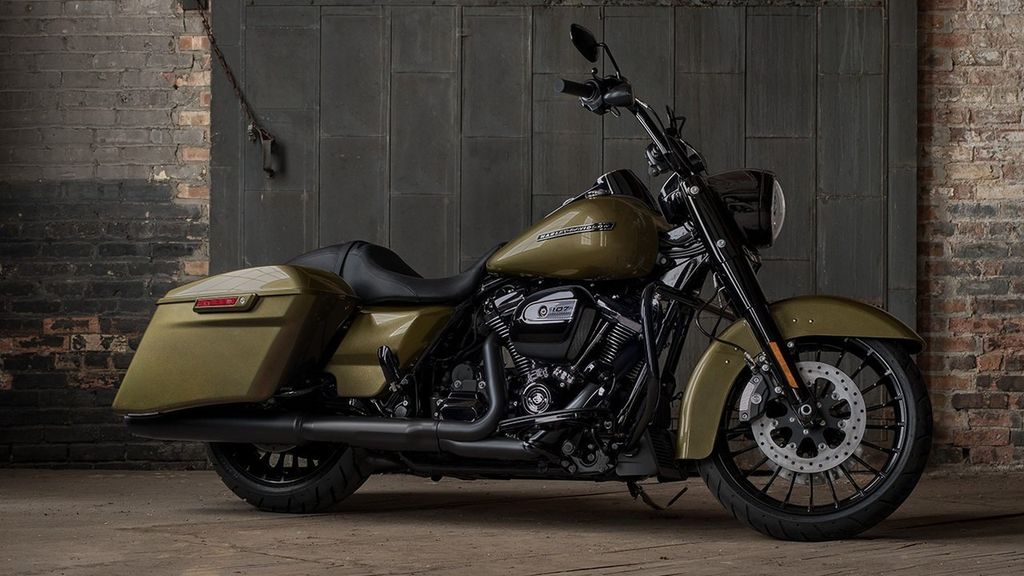 Harley-Davidson Road King Special 2017 - phong cách mới, động cơ mới