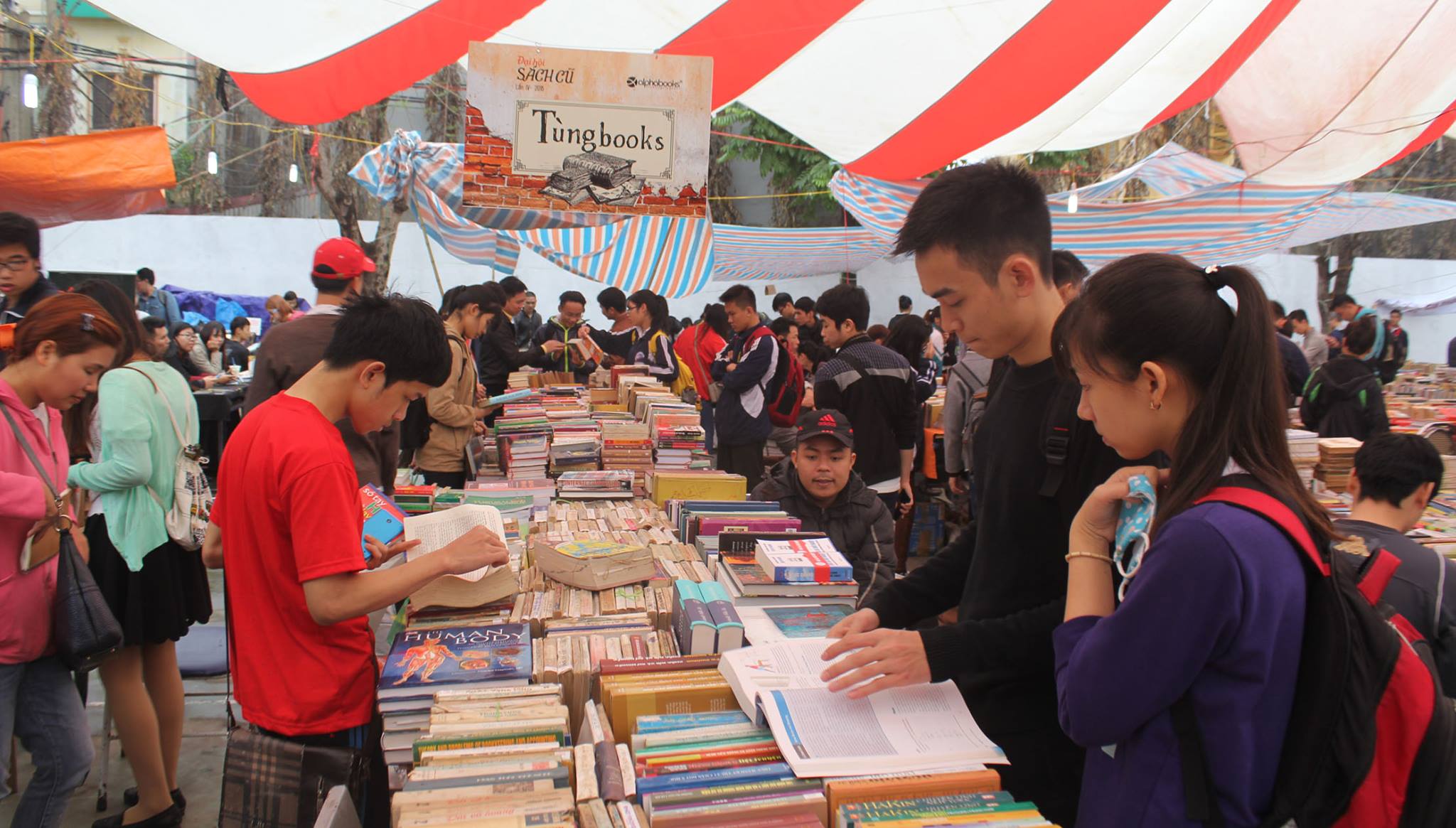 Hà Nội tổ chức Phiên chợ sách xưa lần 2