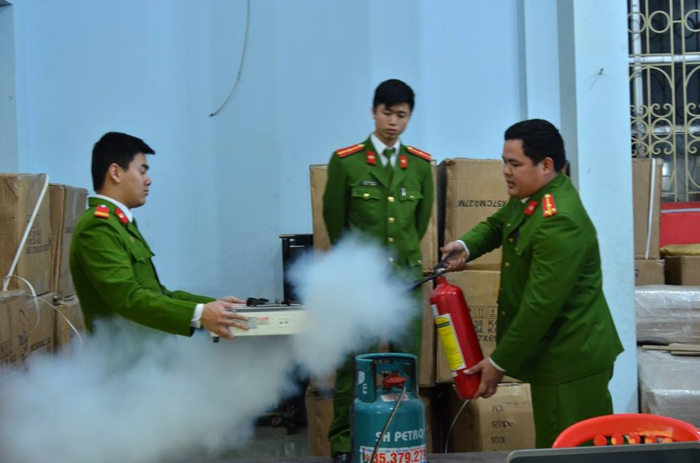 Cháy liên tục xảy ra nhưng dân vẫn coi thường “giặc lửa”!