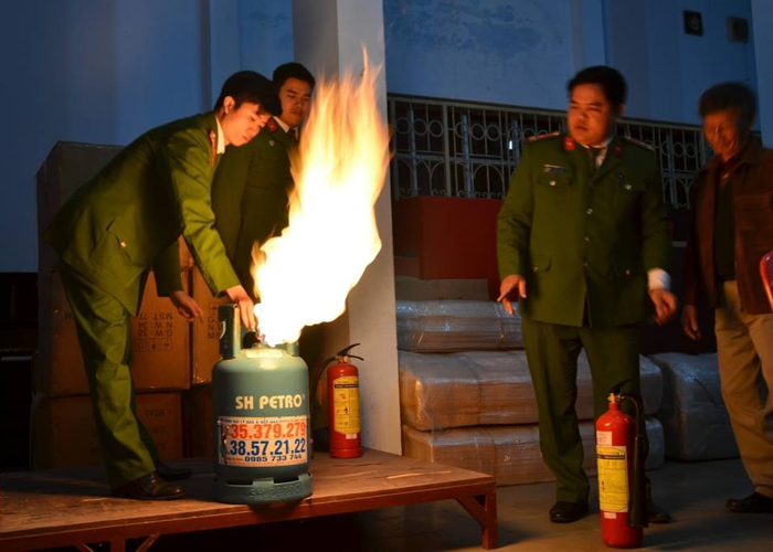 Cháy liên tục xảy ra nhưng dân vẫn coi thường “giặc lửa”!