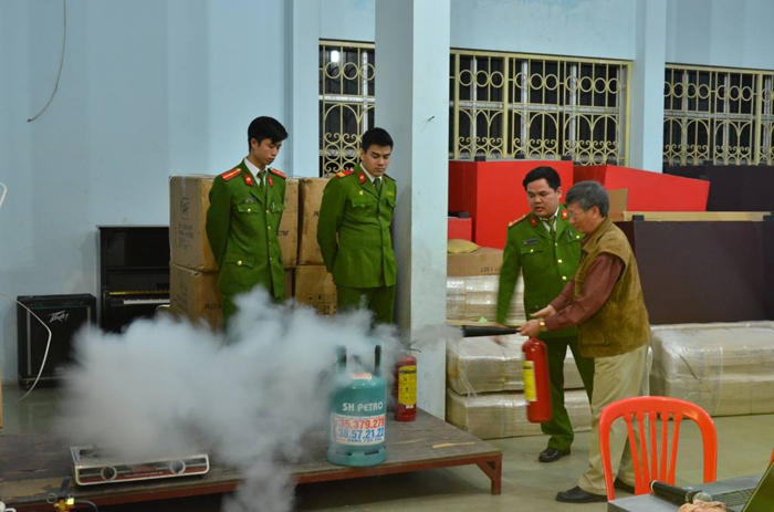 Cháy liên tục xảy ra nhưng dân vẫn coi thường “giặc lửa”!