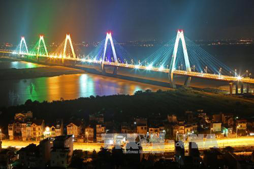 Cầu Nhật Tân sẽ có hệ thống chiếu sáng mới vào ngày 30/4