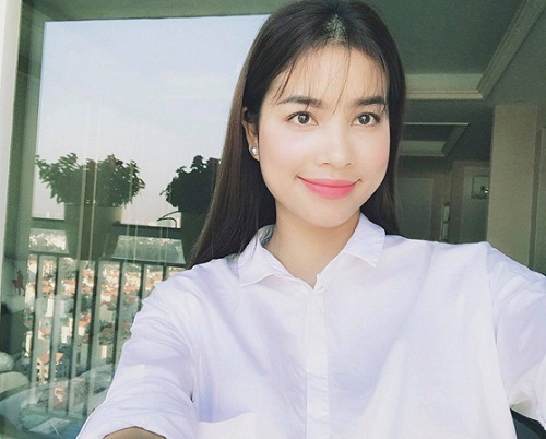 Tóc mái thưa “mê hoặc” giai nhân Vbiz