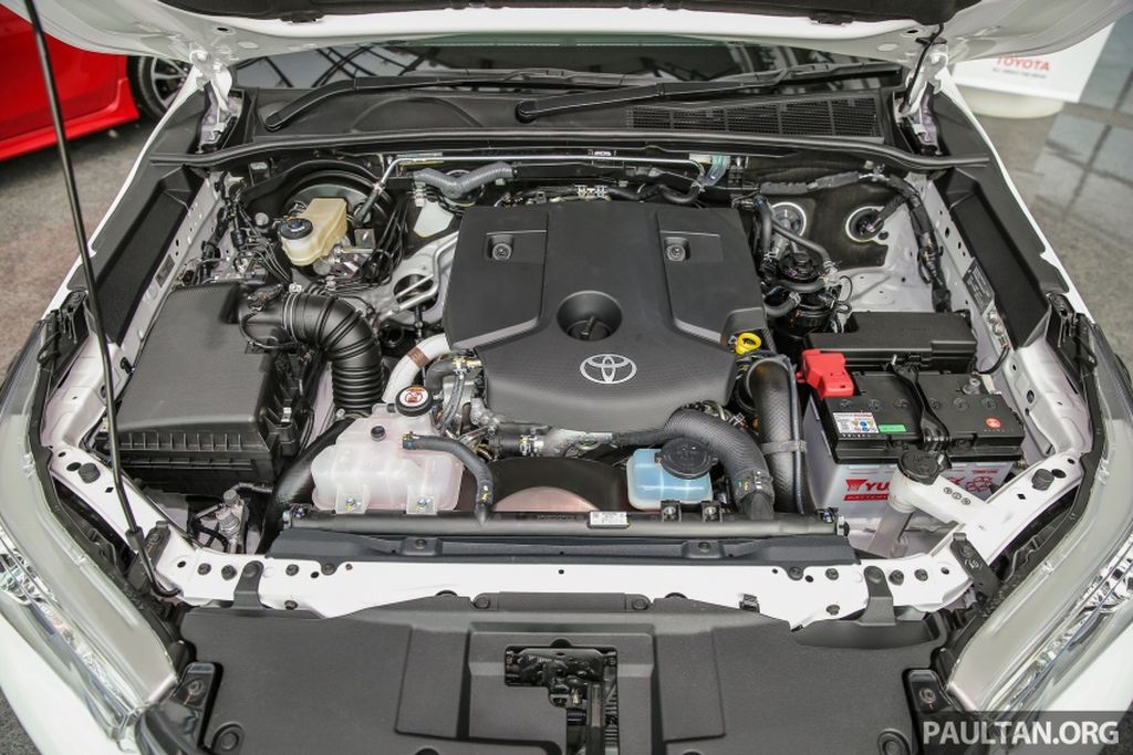Chi tiết Toyota Hilux Limited Edition mới ra mắt tại thị trường Malaysia