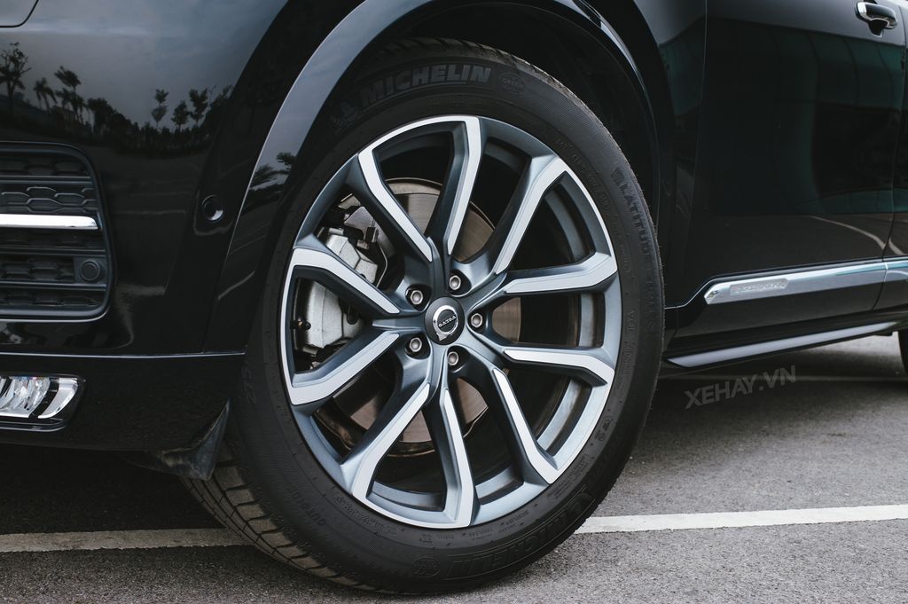 [ĐÁNH GIÁ XE] Volvo XC90 2017 - An toàn là sang trọng