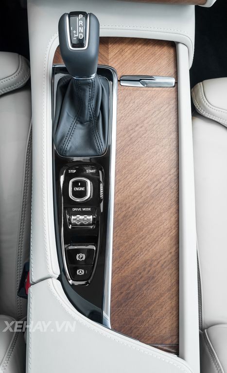 [ĐÁNH GIÁ XE] Volvo XC90 2017 - An toàn là sang trọng