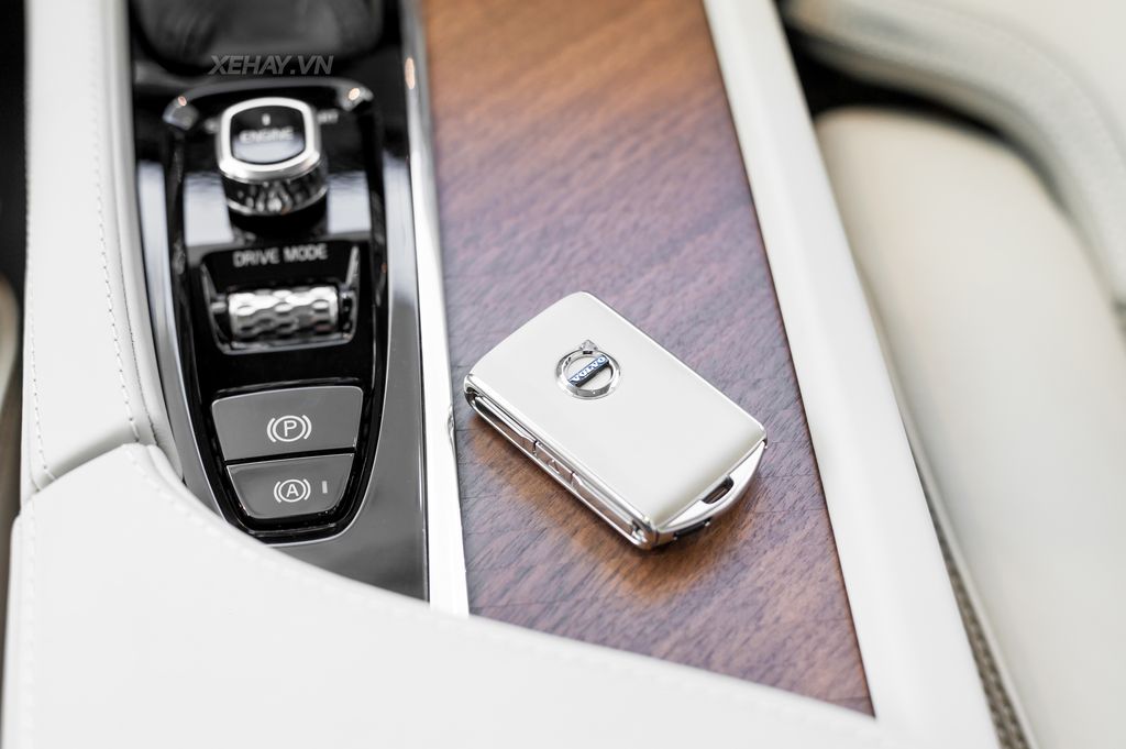 [ĐÁNH GIÁ XE] Volvo XC90 2017 - An toàn là sang trọng