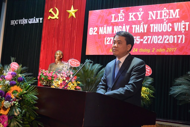 Chủ tịch UBND TP Nguyễn Đức Chung thăm, chúc mừng Học viện Quân Y