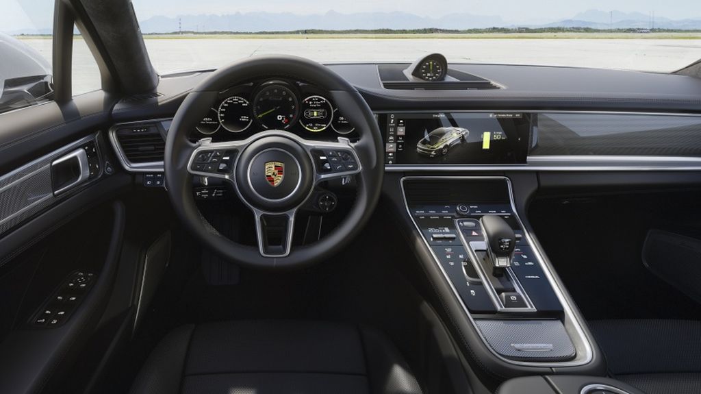 Porsche Panamera Turbo S E-Hybrid mạnh mẽ tới 680 mã lực / 850Nm