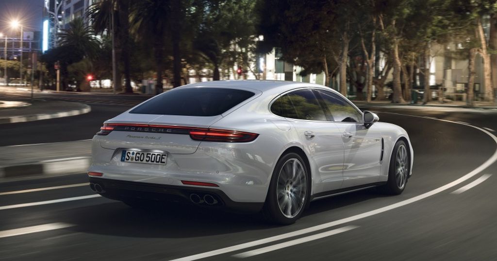 Porsche Panamera Turbo S E-Hybrid mạnh mẽ tới 680 mã lực / 850Nm
