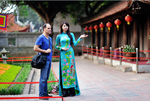 Bộ quy tắc ứng xử chú trọng dựng xây văn hóa nơi công cộng