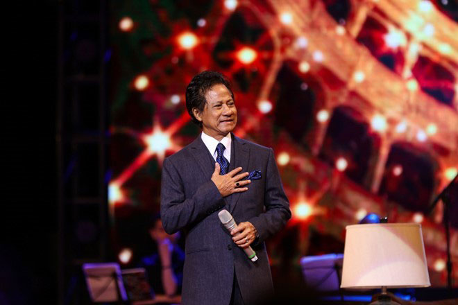 Liveshow đầu tiên của Chế Linh ở TP.HCM bị hủy vào phút chót