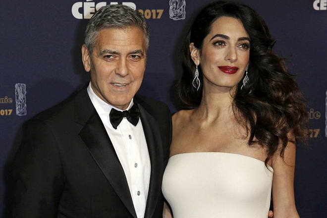 Vợ tài tử George Clooney mang bầu song thai vẫn đẹp và gợi cảm khó cưỡng