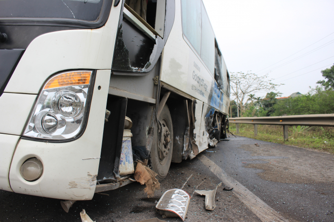 Tai nạn nghiêm trọng trên cao tốc Thái Nguyên - Hà Nội ảnh 4