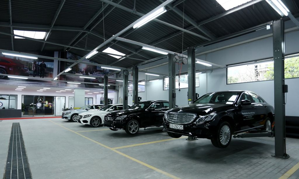 Mercedes-Benz Việt Nam khai trương đại lý mới- Haxaco Kim Giang tại Hà Nội