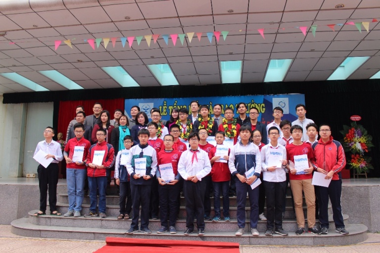 Vinh danh 38 thí sinh đoạt giải tại kỳ thi “Vô địch Toán cấp Trung học Úc mở rộng”