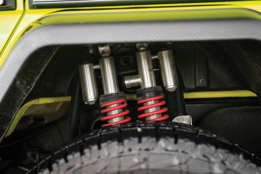 Mercedes G500 4×4² đã qua sử dụng vẫn đắt hơn 2 tỷ so với G-Class 2019