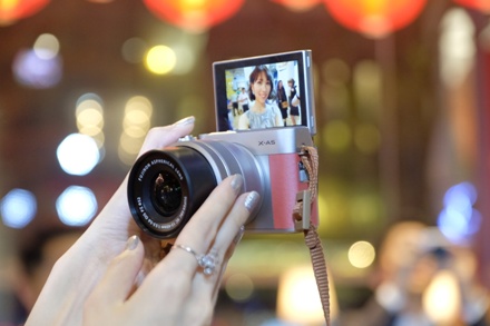 Ra mắt máy ảnh thời trang Fujifilm X-A5