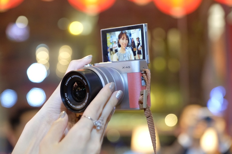 Ra mắt máy ảnh thời trang Fujifilm X-A5