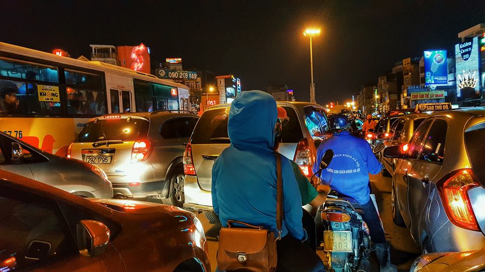 Công bố đường dây nóng về ATGT, quản lý thị trường dịp Tết 2018