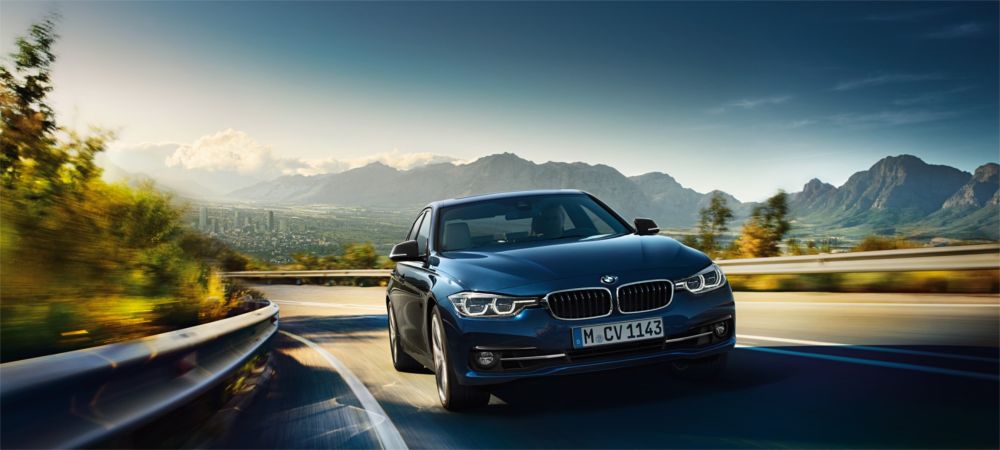So sánh Mercedes-Benz C200 và BMW 320i phiên bản 2018 tại Việt Nam