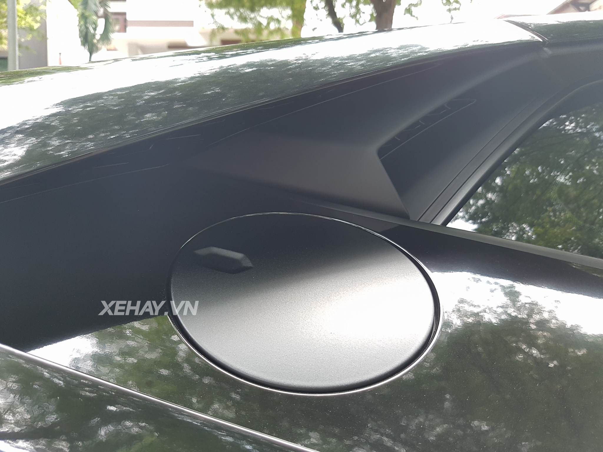Lamborghini Huracan cưỡi mâm PUR dạo phố ngày mùng 2 Tết Mậu Tuất