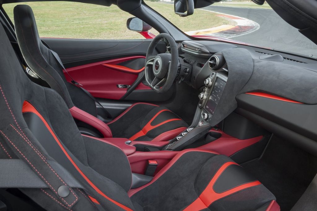 [ĐÁNH GIÁ XE] McLaren 720S 2018 - kiệt tác nghệ thuật về thiết kế lẫn truyền động