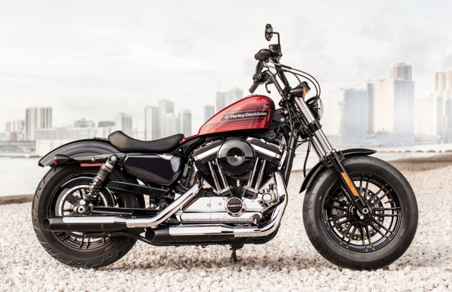 Harley-Davidson Forty-Eight Special và Iron 1200 2018 
