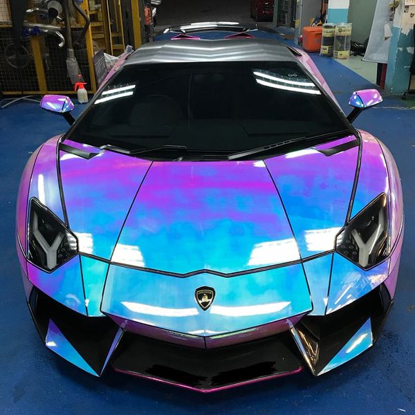 Ai cũng phải chú ý siêu xe Lamborghini Aventador độ bọc thân xe Hologram