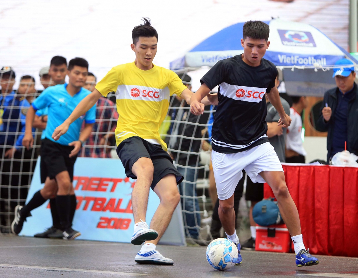Ngày hội bóng đá đường phố - SCG Street Football thu hút hàng trăm bạn trẻ có niềm đam mê bóng đá