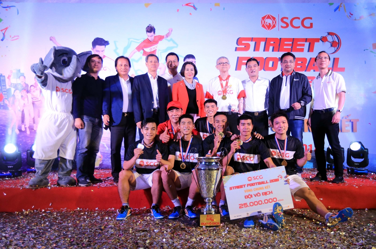 Ngày hội bóng đá đường phố - SCG Street Football thu hút hàng trăm bạn trẻ có niềm đam mê bóng đá
