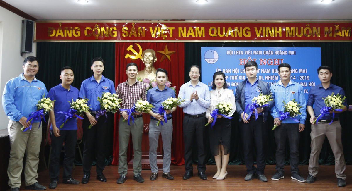 Kiện toàn 9 đồng chí tham gia Ủy ban Hội LHTN quận Hoàng Mai