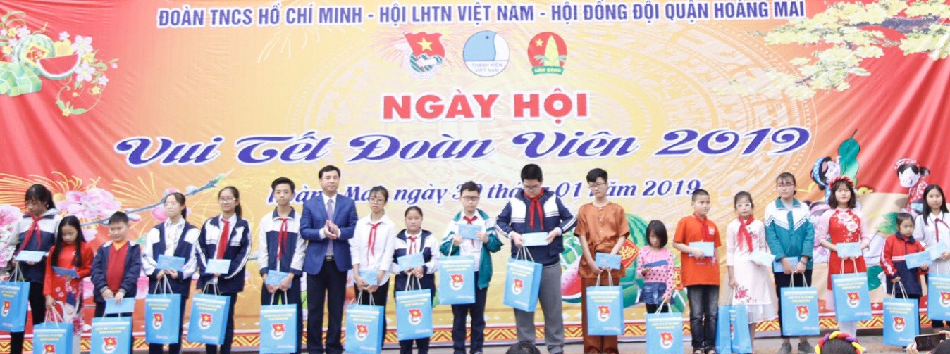 Tưng bừng ngày hội “Vui Tết đoàn viên”
