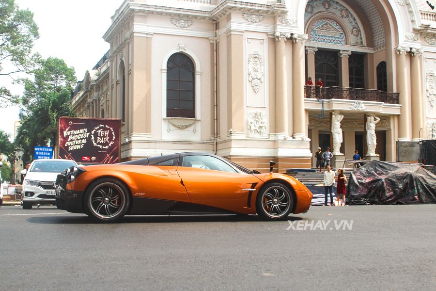 Đến hẹn lại lên, hội siêu xe Sài Gòn 