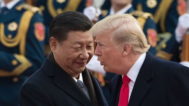 Tổng thống Mỹ Donald Trump và Chủ tịch Trung Quốc Tập Cận Bình có thể hội đàm vào cuối tháng này để giải quyết bất đồng thương mại giữa hai nước. (Ảnh: AFP)
